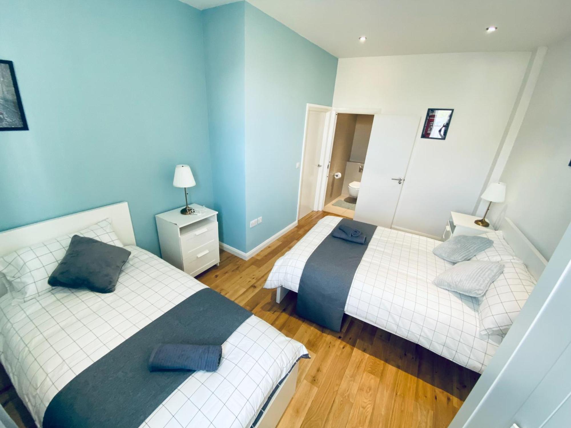 2 Bedroom Flat - 2 Bath - 15 Min Camden Town London Bagian luar foto
